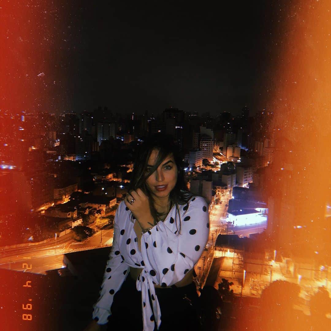 Bruna Unzuetaのインスタグラム：「❌」