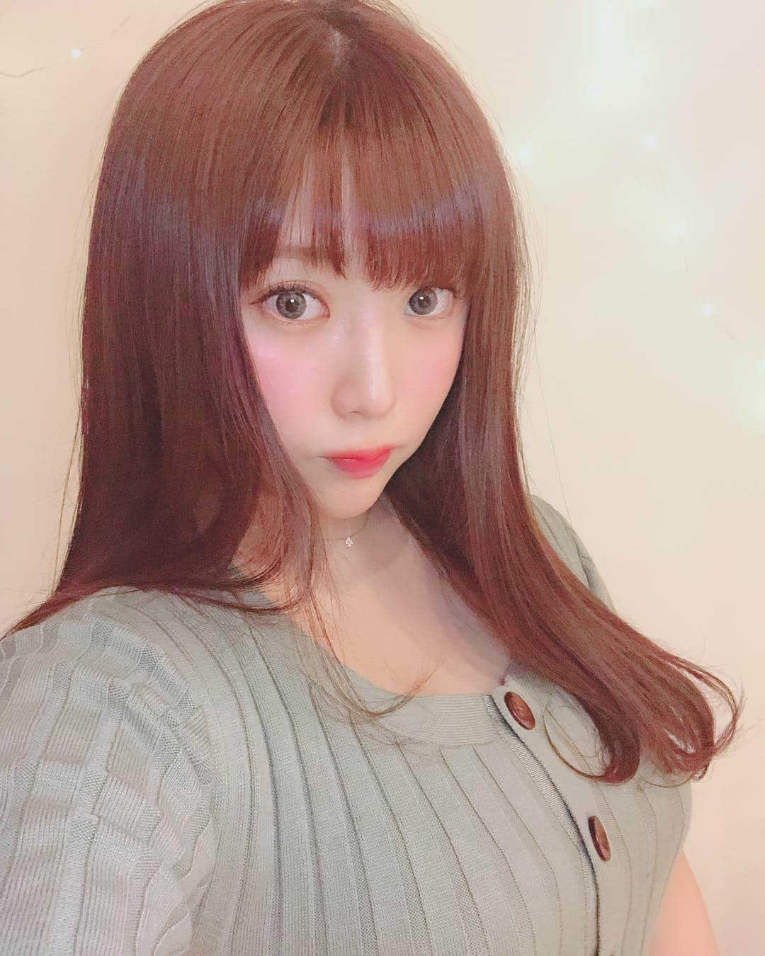 星野めいさんのインスタグラム写真 - (星野めいInstagram)「髪の毛暗くしました～♥ . . . #美容 #美容デー  #美容院 #snidel #ニットワンピ  #カラコン #gravure #gravureidol  #japonaise  #asiangirls  #グラビアアイドル  #グラドル #撮影  #cosplay  #속옷모델 #속옷」4月12日 16時45分 - pometaaan