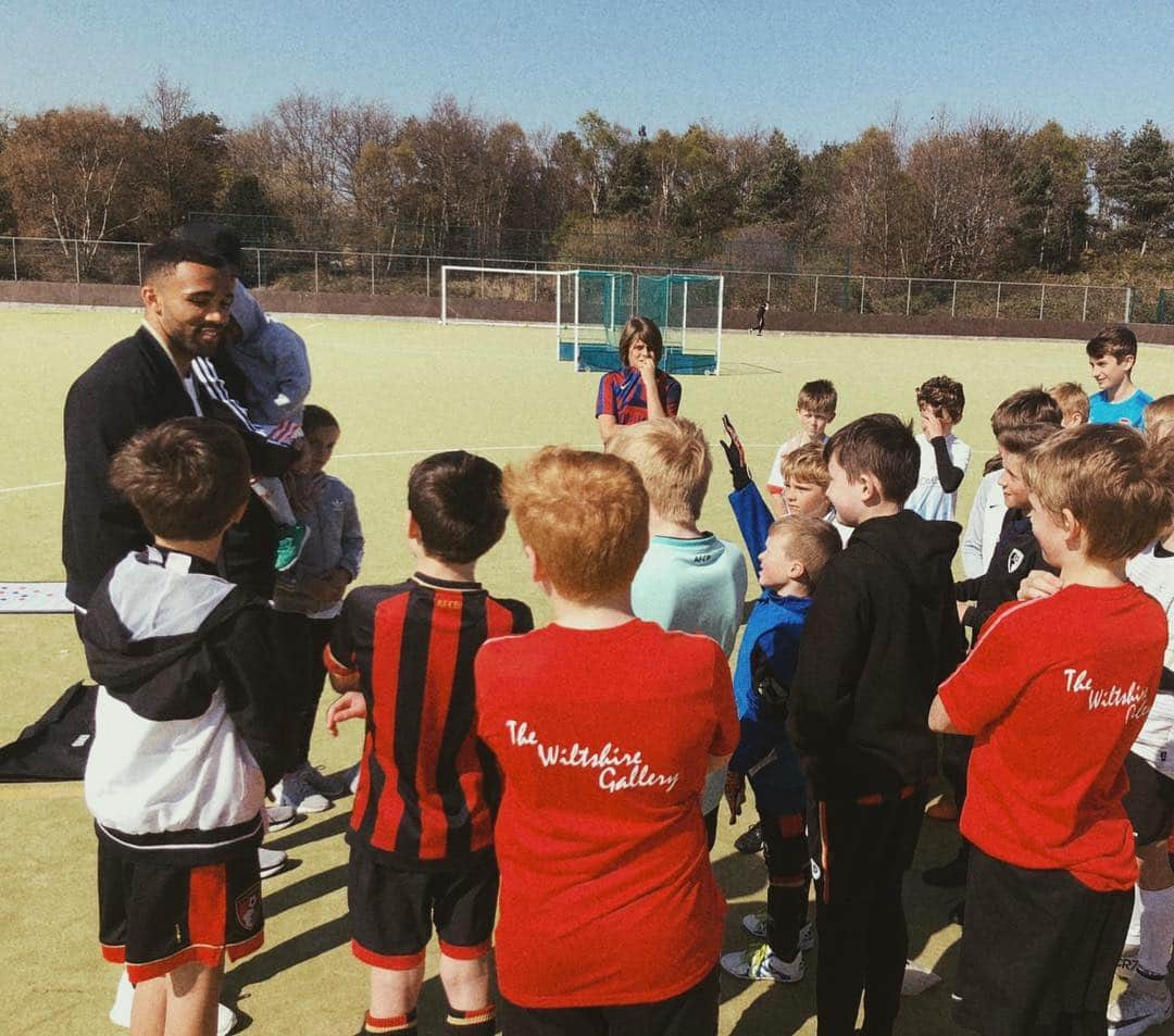 カラム・ウィルソンのインスタグラム：「Great meeting you all yesterday, and seeing some familiar faces @simonfrancisacademy ☀️💪🏾」