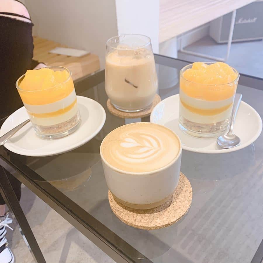 長谷川怜華さんのインスタグラム写真 - (長谷川怜華Instagram)「.. .. 柑橘とフロマージュブラン 🍰  グラスデザート可愛いかった😋  デザートだけど 柑橘系だったから サッパリしてて 美味しかったぁぁ✨  #笹塚 #笹塚カフェ #dearall」4月12日 16時50分 - hasegawa_reika