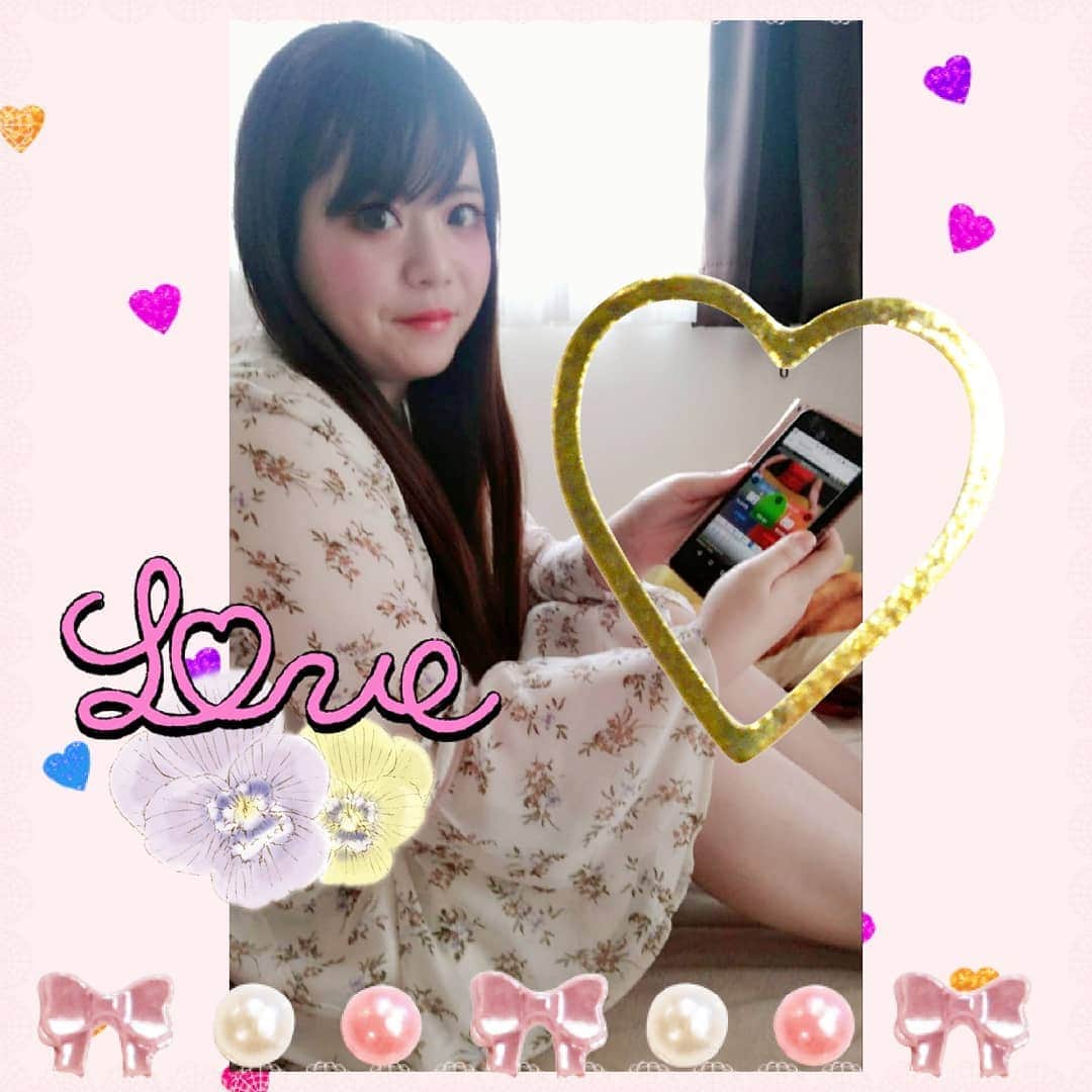 hoshizaki eriのインスタグラム：「. こんにちは✨💕🍀 . 最近はまっている ワンダリードで 簡単に出来るオンラインカジノゲーム  @casinowunderino 💕✨🍒 . このゲームにはまった理由は？ 🎀いつでもどこでも簡単に遊べる！ 🎀操作が凄く簡単なので ゲームが不得意な私にも 簡単に出来ちゃう！✨ 🎀ドキドキワクワクな ゲーム体験が出来ちゃう 勿論他にもたくさんあります❣️ . ゲームについて詳しくは こちらをご覧ください💕🍀 →http://phoenix.vsvsl.com/asia/?share_code=iff 🎀ストーリーにリンクも 貼っておきますので見てね❣️✨ . 手軽に出来ちゃうゲーム楽しいです💕 . . @casinowunderino #casinowunderino #wunderino #wunderinocasino #upyourgame #japan #カジノゲーム #カジノ #onlinegame #game #スマホゲーム #PR #オンラインゲーム #オンラインゲーム初心者 #game #pleaselikeit #likebackalways #followme #followback #相互フォロー #맞팔 #팔로미 #셀스타그램 #셀카 #셀피」