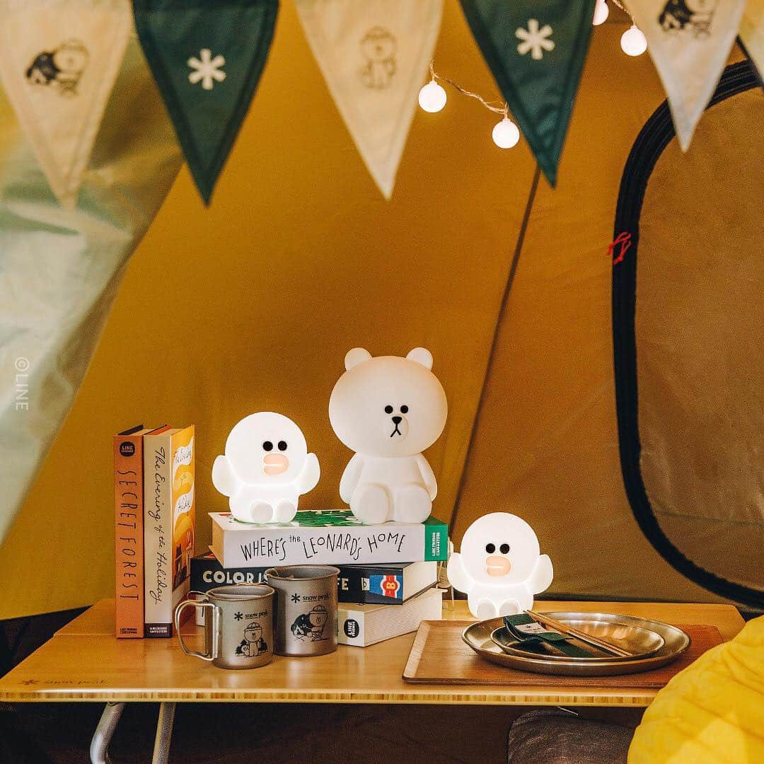 LINE FRIENDSさんのインスタグラム写真 - (LINE FRIENDSInstagram)「. Full of camping vibe!  Now at LINE FRIENDS Store 🌱 . <Store Info.> LINE FRIENDS Itaewon, Myeong-dong, Hongdae, and Garosugil Stores . <LINE FRIENDS COLLECTION> 👉 Link in Bio  #LINEFRIENDS #SNOWPEAK #LINEFRIENDSCOLLECTION #AnytimeAnywhere #CampLikeEveryDay #MakeEveryDayLikeCamping」4月12日 17時16分 - linefriends