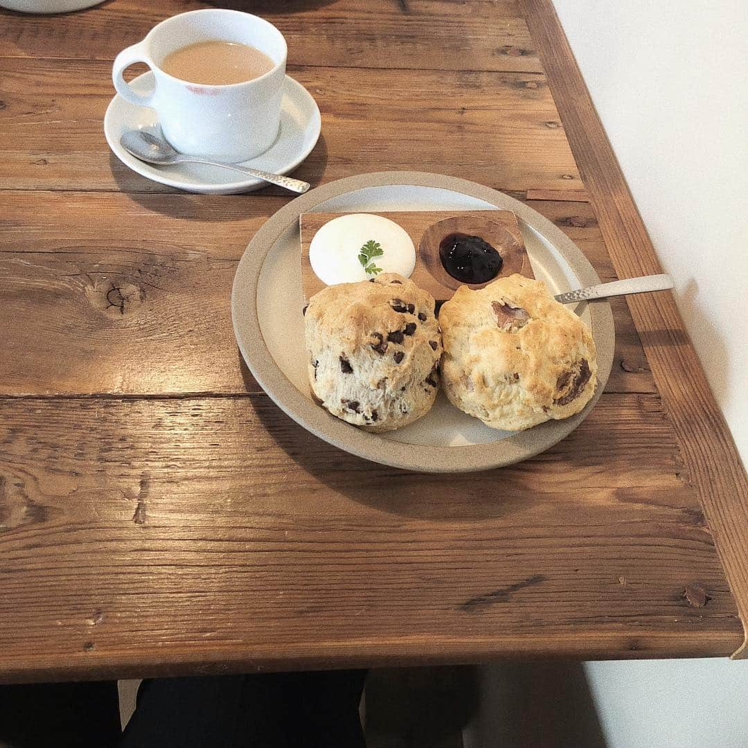 ムサシさんのインスタグラム写真 - (ムサシInstagram)「. 最近はまってるスコーン 🍪𓂅 #cafeupe #scone #兵庫カフェ」4月12日 17時29分 - ___musashi.___