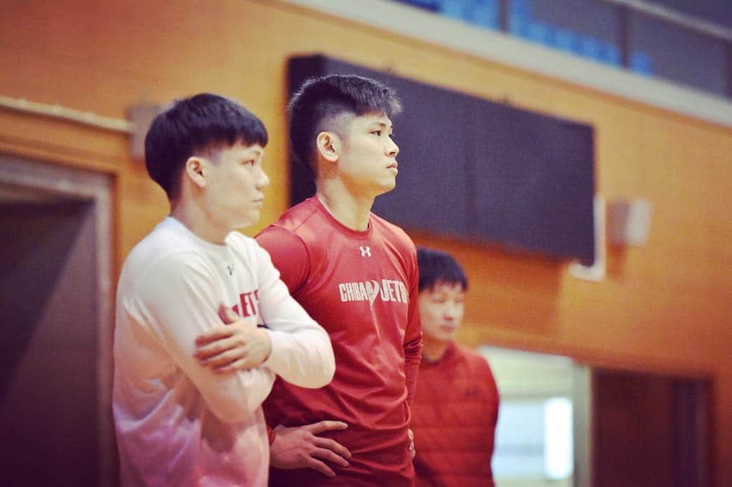 千葉ジェッツさんのインスタグラム写真 - (千葉ジェッツInstagram)「練習風景📸 #chibajets #Bリーグ #basketball #バスケ #千葉ジェッツ #練習 #明日からA東京戦 #地区優勝へM2 #いくぜてっぺん #天王山」4月12日 17時39分 - chibajets_official