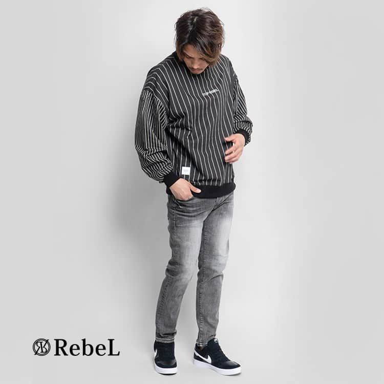 セレクトショップgameのインスタグラム：「. RebeL Stripe Light Ounceトレーナー、入荷しました！  詳細⇒https://gamegame.jp/shopdetail/000000005557/ . 10,000円 . ================================ InstagramプロフィールURLからSHOPにGO⇒ @game_official_info ================================ . #TheKouL #TopRebeL #RebeL #MensFashion #Fashion #California #losangeles #LA #Fitness #silver #gold #Tokyo #Tattoo #model #Japan #Biker #bitter #goros #coordinate #rockband #レベル #トップレベル #ロック #メンズファッション #ファッション #トレーナー」