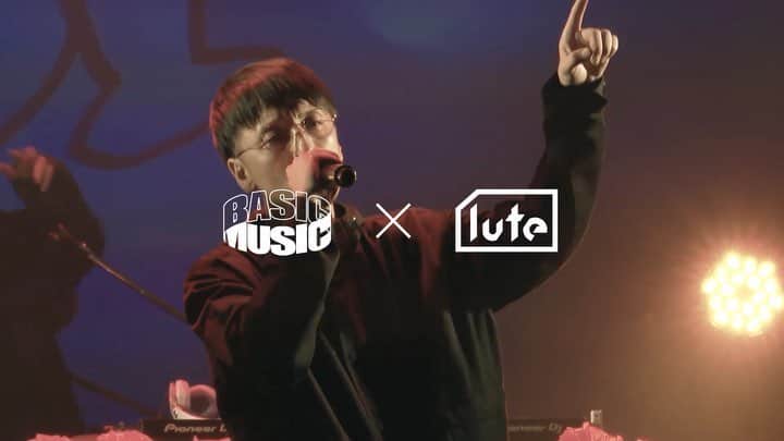 lute / ルーテのインスタグラム：「【BASIC MUSIC × lute : BASI「キムチ」ライブ映像独占公開】 2019年3月6日（水）に東京・代官山UNITにて開催された「BASI × 唾奇 2MAN LIVE in TOKYO」より、Mamimor a.k.a PAPICOと披露したBASI「キムチ」のライブ映像を独占公開📺 . . Full verの視聴はプロフィールのURLをチェック☝︎ @lutemedia . @basirap @basicmusic_jp #BASI #BASICMUSIC #キムチ #代官山UNIT #lute #lutemedia」