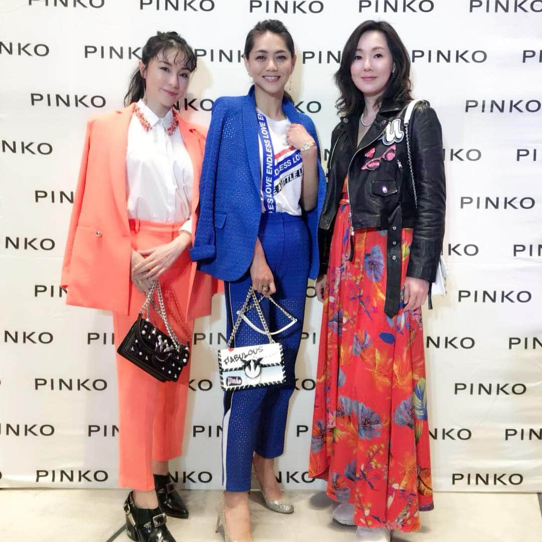 とよた真帆さんのインスタグラム写真 - (とよた真帆Instagram)「PINKOのショーへ✨  ショーの出演者、ゲストが豪華でしたよ✨服は若々しく個性的で元気がでそうな色がたくさん👍 ランウェイを歩く 山田優ちゃん可愛かった😍  @ayumi__ito ちゃんと @maenorichang ちゃんと @pinkoofficial」4月12日 18時43分 - maho_toyota