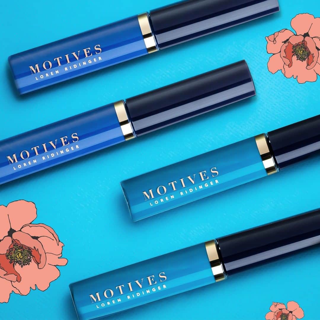 Motives Cosmeticsさんのインスタグラム写真 - (Motives CosmeticsInstagram)「An intensely pigmented💙 liquid eyeliner that will add excitement to your everyday look. Formulated for extended wear that glides on with precision and lasts from morning into the night. These vivid shades are perfect for adding a pop of color or creating a bold, dramatic look. . . . . #motives #motivescosmetics #makeup #mua #makeuplove #makeupartist #naturalmakeup #beauty #worldmakeupartist #makeupadict #makeupobsessed #eyeliner #liquideyeliner #blueeyeliner #drawoutsidethelines」4月12日 19時20分 - motivescosmetics