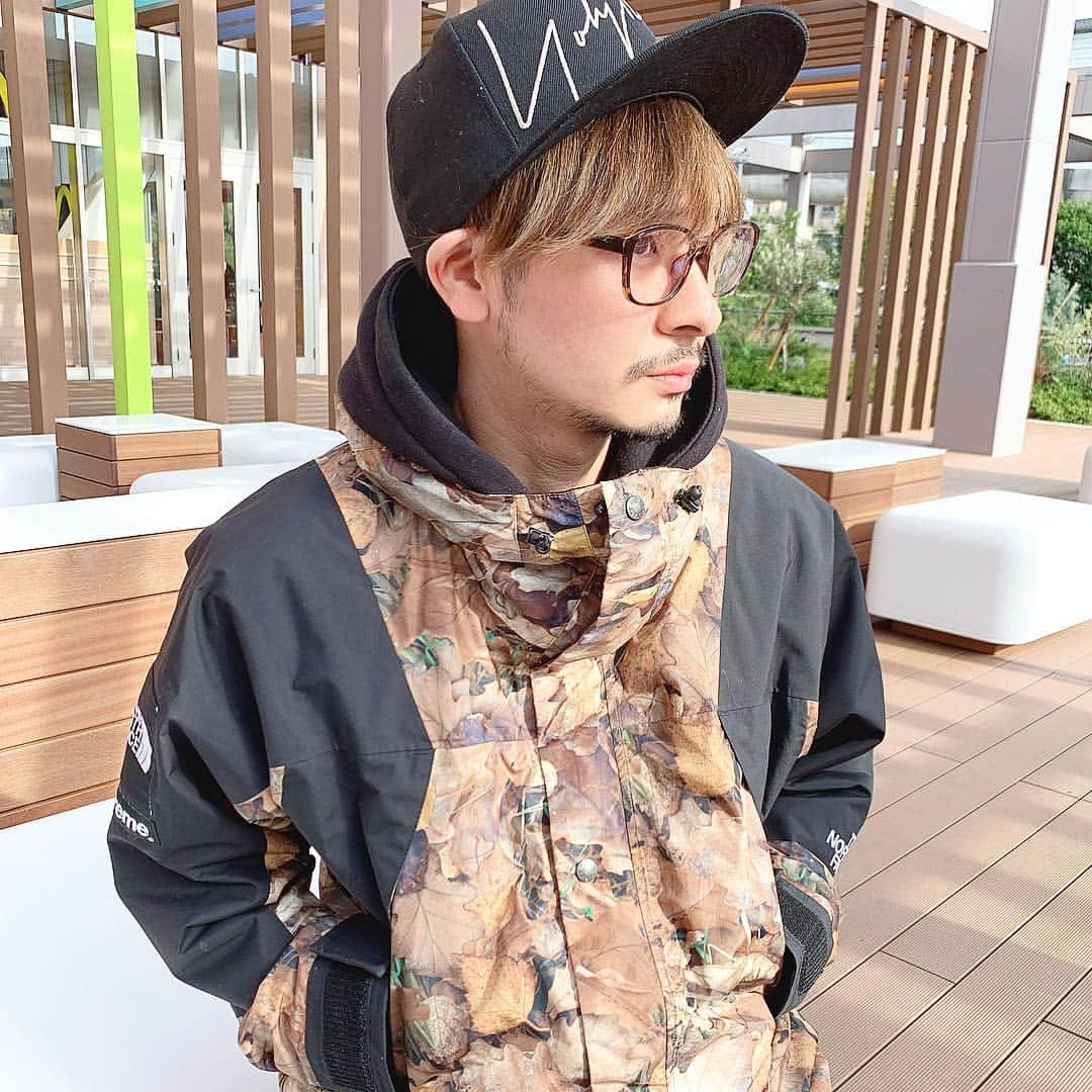 加代憲康さんのインスタグラム写真 - (加代憲康Instagram)「🍂🍂🍂🍂supreme×thenorthface 🍂🍂🍂🍂 ▶️▶️スワイプ▶️▶️ 久しぶりにセミナーやります🤩 ☟☟☟☟☟ secret colorセミナー🌈 ☝︎☝︎☝︎☝︎☝︎ 5月22日水曜日 19時半〜21時半 ミルボン名古屋✴︎栄 でやらせて頂きます😆✨ 詳細は2枚目▶️3枚目、ストーリーを見てください😊 ♢secret colorのお話 ♢secret colorのやり方 ♢secret colorのレシピ ♢時間単価の話 ♢高生産性の話 ♢スタッフ教育の話 etc.... 必ず明日からすぐに 使える、理解できる 内容をご用意してますので ぜひご参加ください🤩 モデルは2名で 当日、リアルsecret colorを お見せします😆興味ある方は ストーリーにのせてあるので ぜひご覧ください😆そして ご参加希望の方は、各ディーラー、ミルボンさんまでお問い合わせ お願いします😆 DMでもご対応させて頂きますので、質問等あれば気軽に DMしてください😉✨ 沢山のご来場お待ちしてます🤩 ミルボンさん、各ディーラー様 よろしくおねがいします😊 #tabook#タブーケイ#名古屋#YouTube#ブログ #supreme#supremeny #thenorthface #thenorthface  #supremenewyork #supremeboxlogo #supremejapan #louisvuitton #supremelv#シュプリーム #commedesgarcons#外国人風カラー#カラーセミナー#ミルボン#シークレットカラー#secretcolor」4月12日 19時34分 - kasshi_cleto