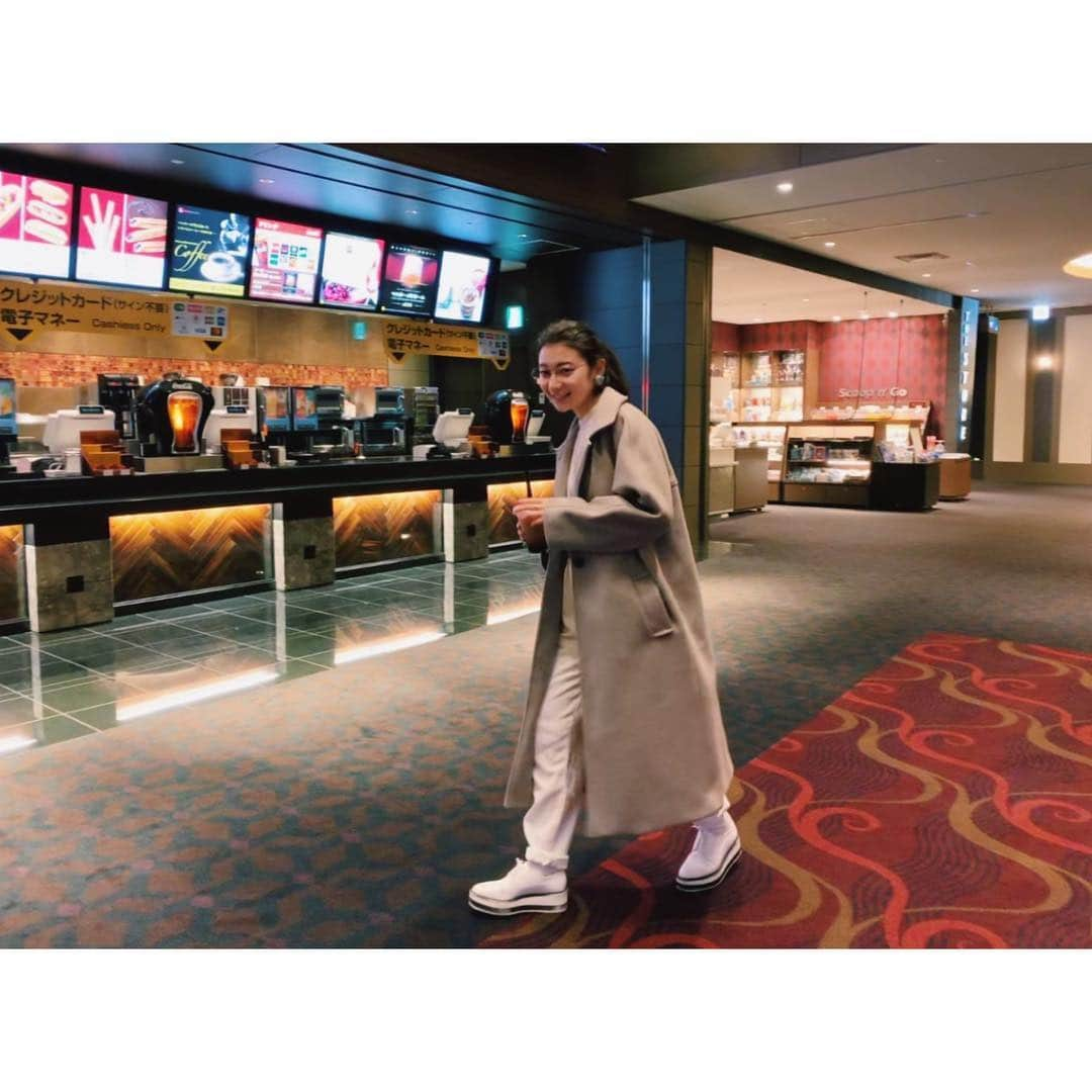 齊藤英里さんのインスタグラム写真 - (齊藤英里Instagram)「好きな場所！！ 観たい映画たくさんあるよ〜💗💦」4月12日 19時45分 - erisaito.official