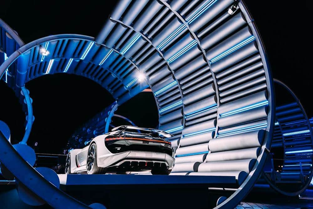 Vogue Italiaさんのインスタグラム写真 - (Vogue ItaliaInstagram)「Take a look at the wonderful event by @audi_italia on the occasion of the #mdw✨#AudiCityLab presented a spectacular installation, e_Domesticity, designed by Hani Rashid and Lise Anne Couture, talks about innovative visions for the future and a magical performance by Ludovico Einaudi #ChargingTheFuture #etron✨Ph @luna_simoncini」4月12日 19時47分 - vogueitalia