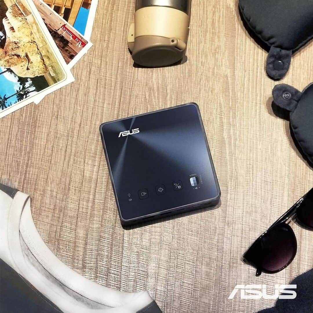 ASUSさんのインスタグラム写真 - (ASUSInstagram)「Create your own cinema wherever you go!  #ASUS #ZenBeamS2 #projector」4月12日 19時55分 - asus