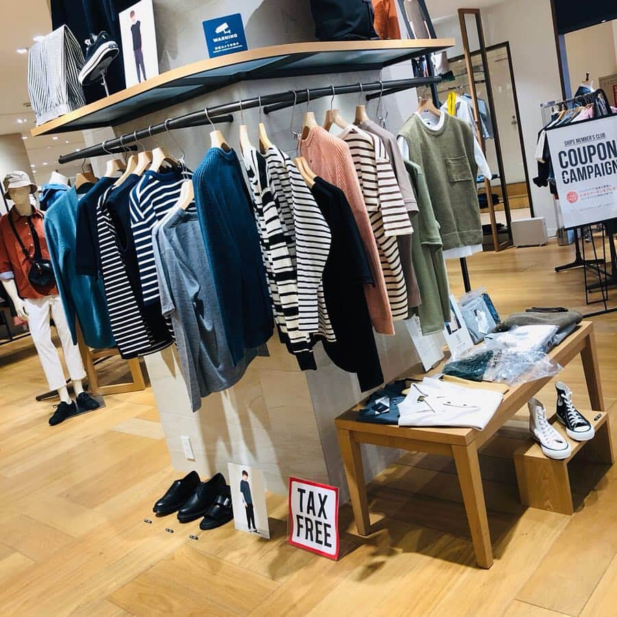 名古屋パルコさんのインスタグラム写真 - (名古屋パルコInstagram)「【西館2F SHIPS】BATONER POP-UP  STORE スタート！🙌 . 本日より4/28(日)までSHIPSにて、BATONER POP UP  STOREを開催中！💁💕 . 2013年、山形県寒河江市で誕生したニットウエアブランド BATONER(バトナー)🧶 . ニットの生産地として知られる山形県で、様々なメゾンブランドやアパレルメーカーの製品を手がけてきたファクトリー・奥山メリヤスのブランドとして立ち上がりました。👶 . 世に送り出されるニットウエアは、原料から製品に至るまですべての工程を高いクオリティで管理し、仕上げられています🤭 . 日本が世界に誇る技術と伝統、さらなる意欲を持って、次の世代へと受け継がれるモノを作り続けていきます🇯🇵 . . .  #名古屋パルコ #名古屋PARCO #nagoyaparco #名古屋 #nagoya #栄 #矢場町 #batoner #ships #バトナー #シップス #popupstore #期間限定」4月12日 19時59分 - parco_nagoya_official