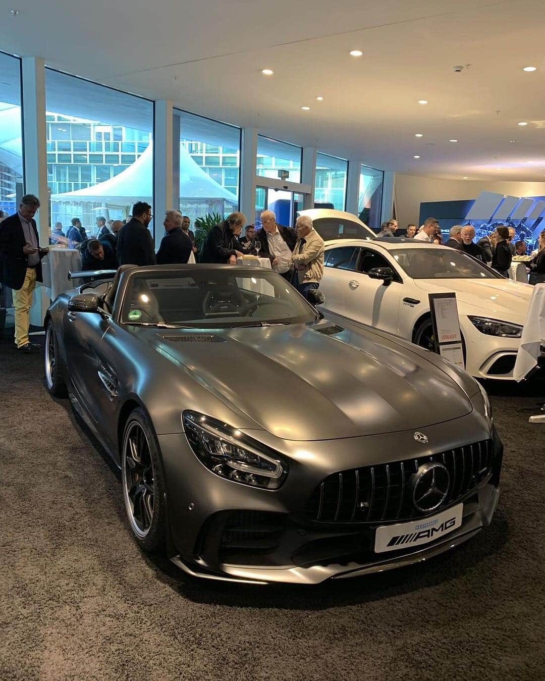 CarsWithoutLimitsさんのインスタグラム写真 - (CarsWithoutLimitsInstagram)「AMG GTR Roadster. 1 of 750 Cars 🔥Hot or Not💤 Photo @la_bestia45 #carswithoutlimits #toronto #amggtr」4月13日 5時31分 - carswithoutlimits
