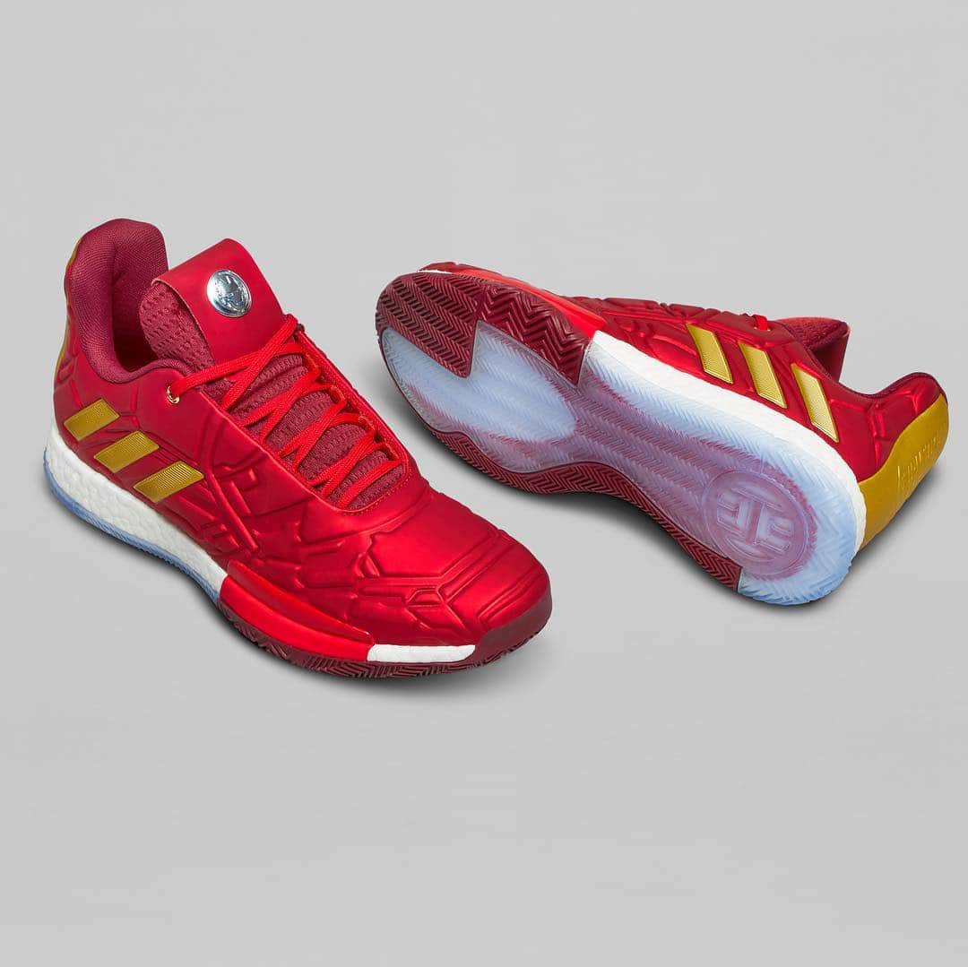 HYPEBEASTさんのインスタグラム写真 - (HYPEBEASTInstagram)「@hypebeastkicks: @adidashoops has unveiled a new footwear collection with nods to @marvel’s Avengers to celebrate the premiere of ‘Endgame.’ Featuring Iron Man-, Black Panther-, Captain Marvel-, Captain America- and Nick Fury-inspired colorways, the “Heroes Among Us” footwear collection will be available at retailers on April 26. Photos: adidas」4月13日 6時17分 - hypebeast