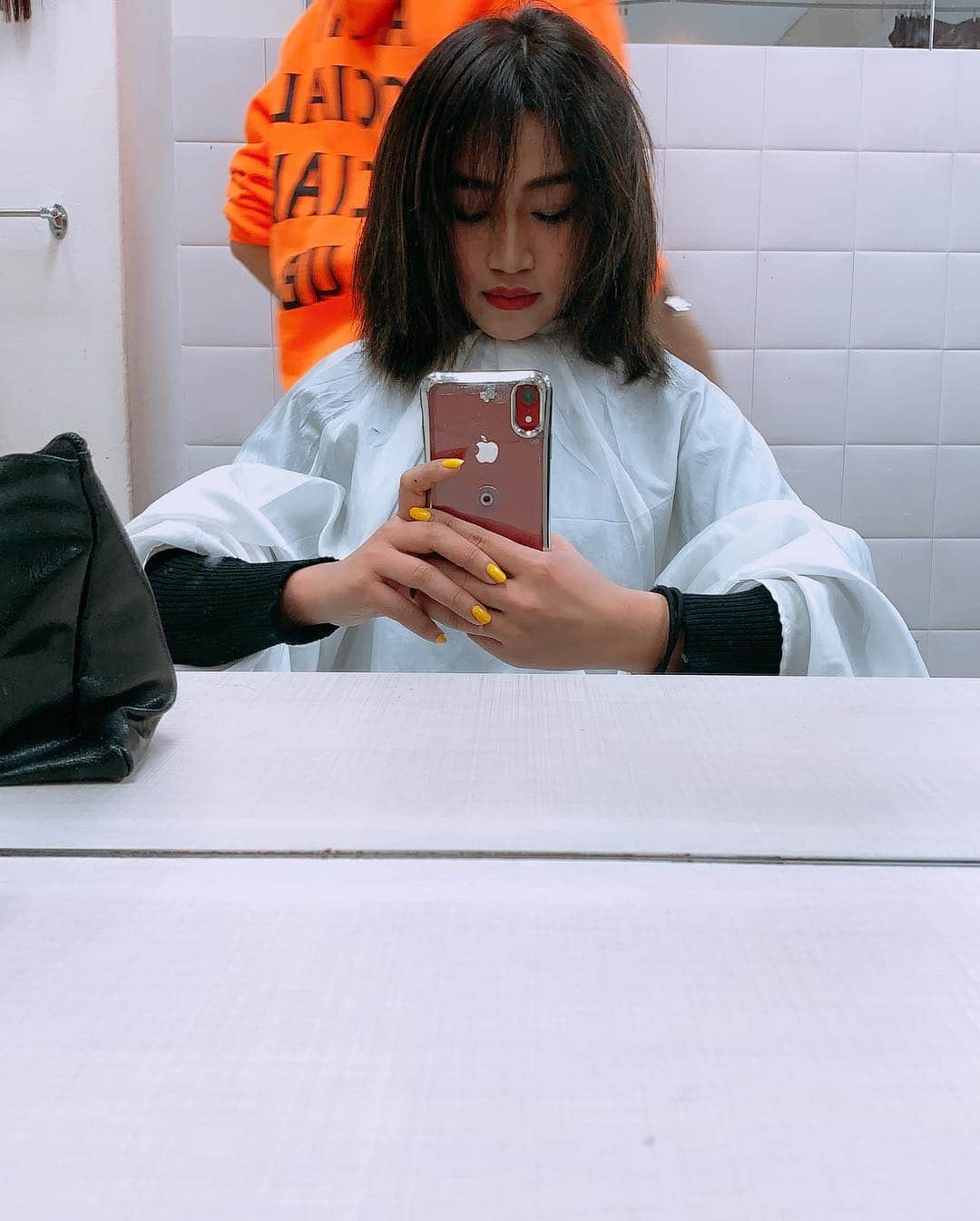 keilEen（ケバビン）さんのインスタグラム写真 - (keilEen（ケバビン）Instagram)「hair change💁‍♀️ ロングに戻りました😆👏👏 今回はベースが明るめブラウンにパーープル+オレンジ！！！ orangeを入れてもらったよ😂👌 #hair#change#髪の毛#生き返った#ロング#color#purple#orange #エクステ#エクステのある生活 #girl#ハーフ#Philippine」4月12日 21時55分 - rin_vivishri