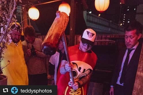 Taka さんのインスタグラム写真 - (Taka Instagram)「It was so much fun night in Tokyo with Ed!!!!!!! This is Japanese style #OMOTENASHI」4月12日 22時16分 - 10969taka