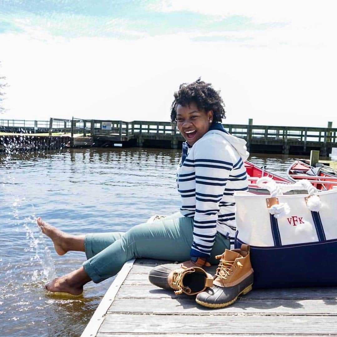 L.L.Beanさんのインスタグラム写真 - (L.L.BeanInstagram)「Splashing: it’s definitely not just for kids. #BeanOutsider (📷: @prepfordwife) Shop tote bags with the link in our bio)」4月12日 22時52分 - llbean