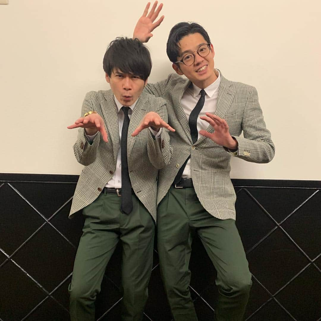 多田智佑さんのインスタグラム写真 - (多田智佑Instagram)「マンスリートットちゃん、ありがとうございました！ 新衣装をツーパターン作らせて頂きました！！ 衣装共々、気持ち新たに宜しくお願いしまーす！！ お花もありがとうございました！！ #トット #vestir #よしもと漫才劇場」4月12日 23時13分 - tottotada