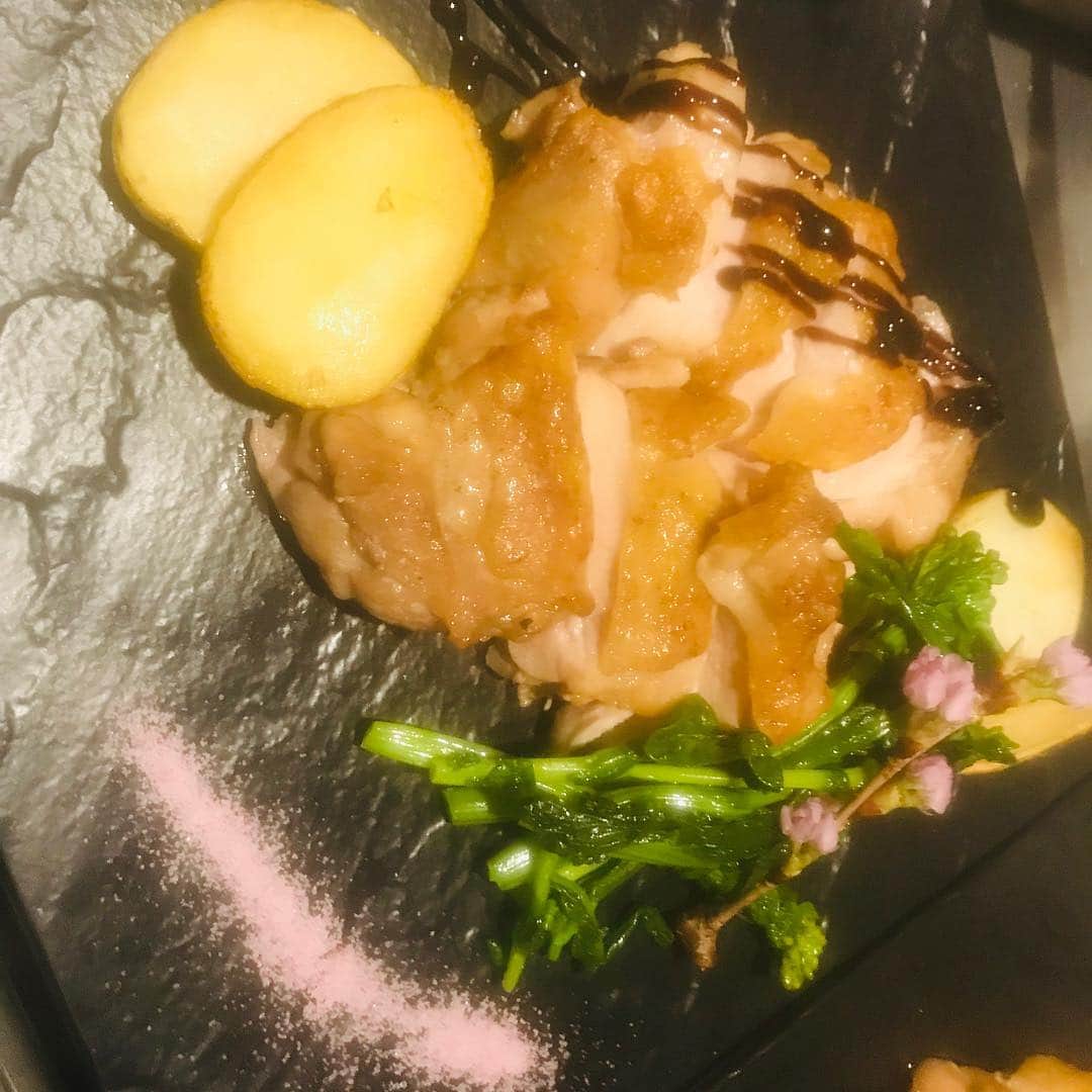 sdiningのグルメインスタ