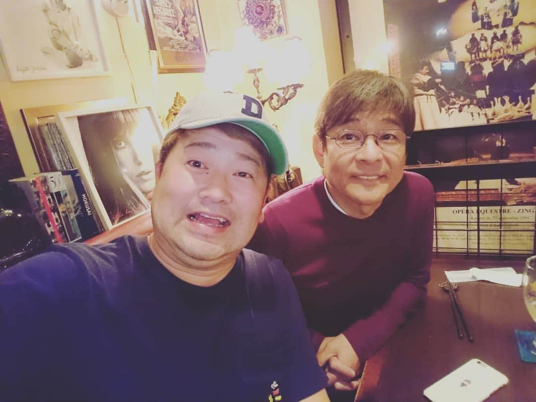 中川貴志さんのインスタグラム写真 - (中川貴志Instagram)「わぁー新喜劇のレジェンド。  面白い酒やぁ～😃 『やっぱすげぇ座長やったわ』😃 #内場勝則 #吉本新喜劇 #すげぇ座長 #面白いオヤジ #さすがよーわかっとる」4月12日 23時21分 - takashi__nakagawa