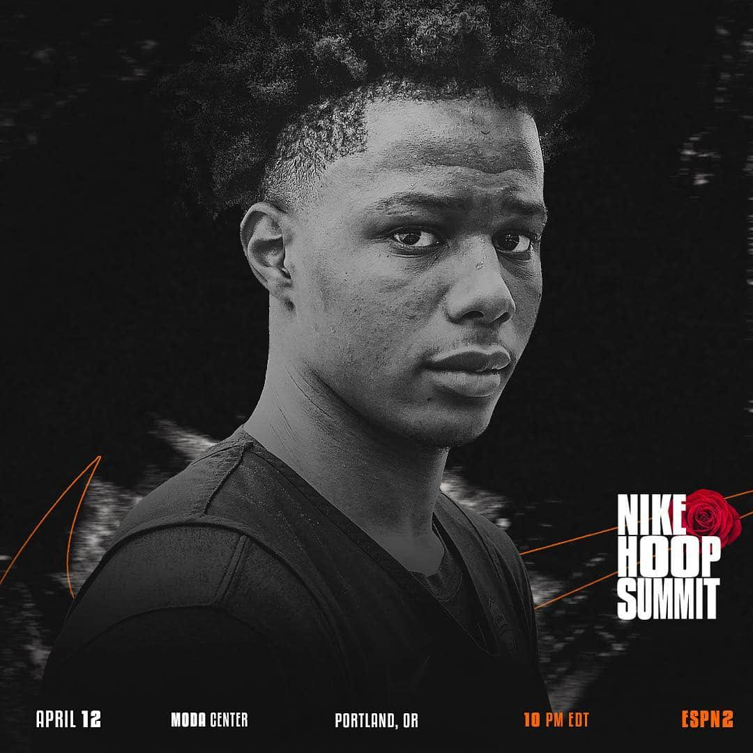 USA Basketballさんのインスタグラム写真 - (USA BasketballInstagram)「@nikehoopsummit 𝗧𝗢𝗡𝗜𝗚𝗛𝗧 in Portland 👊🏼 🆚 World Select Team 🕖 10 PM EDT 📺 ESPN2」4月12日 23時30分 - usabasketball