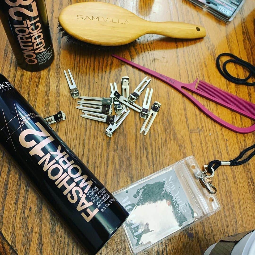 Sam Villaさんのインスタグラム写真 - (Sam VillaInstagram)「#Flashback to #FashionWeek. Whether you are #backstage or #onset, it is important to equip yourself with the essentials.⠀ ⠀ 1. The #SamVilla Signature Series Styling Brush - for #fashion week quality #ponytails, the tension of first cut boar bristle is a necessity. Don’t be afraid to blow dry with the styling brush, it’s designed to take the heat! SHOP this and other #SamVillaTools through the link in our bio!⠀⠀ ⠀ 2. #Hairspray ... lots and lots of hairspray. Did you know that this month @saloncentric is offering up to 27% off on @redken #Hairsprays?! Time to stock up on these stylist favorites. 👆🏽 👆🏾 👆🏿 Head to SalonCentric.com for more details!⠀ ⠀ 📷 : @hkprofessional .⠀⠀⠀ .⠀⠀⠀⠀ .⠀⠀⠀⠀ .⠀⠀⠀⠀ #redkentribe #redkenready #hairpost #samvillahair #samvillatools #SamVillaCommunity #hairoftheday #hairslay #hairprofessional #weddinghair #beautyjunkie #hairdressermagic #hairdresserlife #hairprofessional #salonlife #loosewaves #beautyvid #salonlife #RedkenBrandAmbassador #RedkenObsessed」4月12日 23時35分 - samvillahair