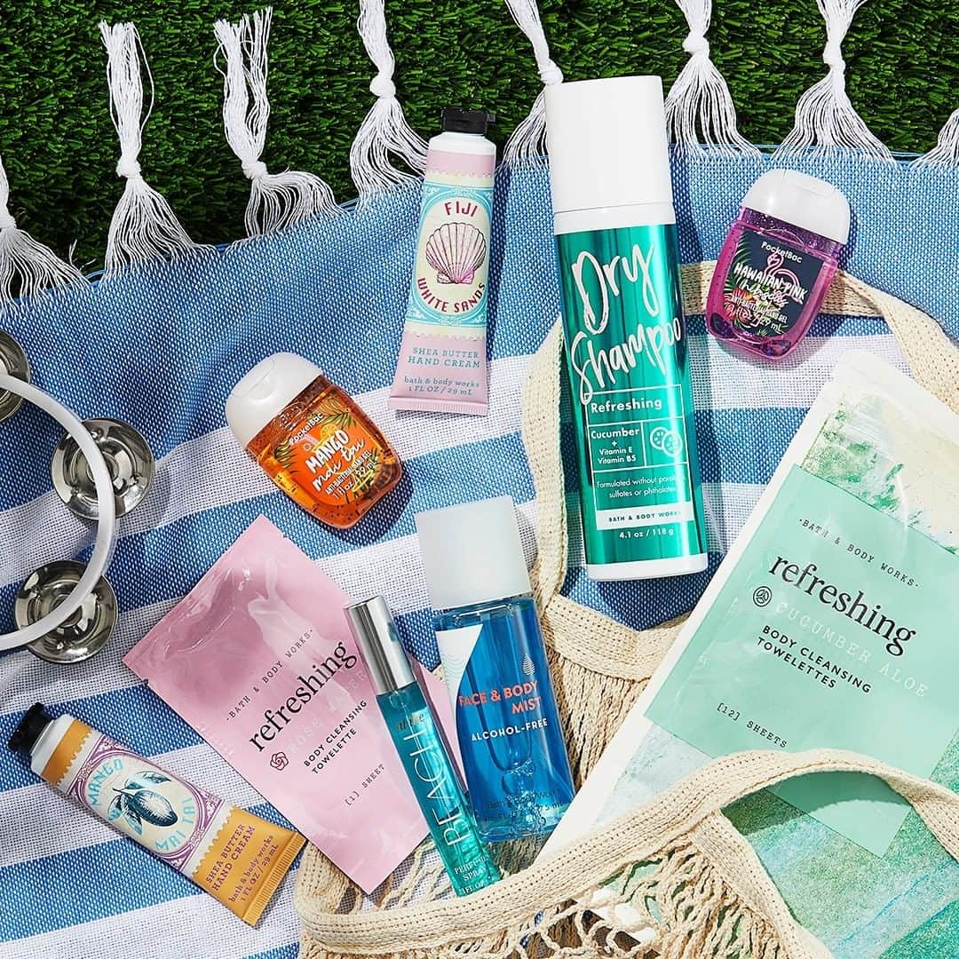 Bath & Body Worksさんのインスタグラム写真 - (Bath & Body WorksInstagram)「It's officially festival season! ✌ First-timer? Here's what we recommend you have in your bag 👆 Any other tips?! Leave them in the comments!」4月13日 0時00分 - bathandbodyworks