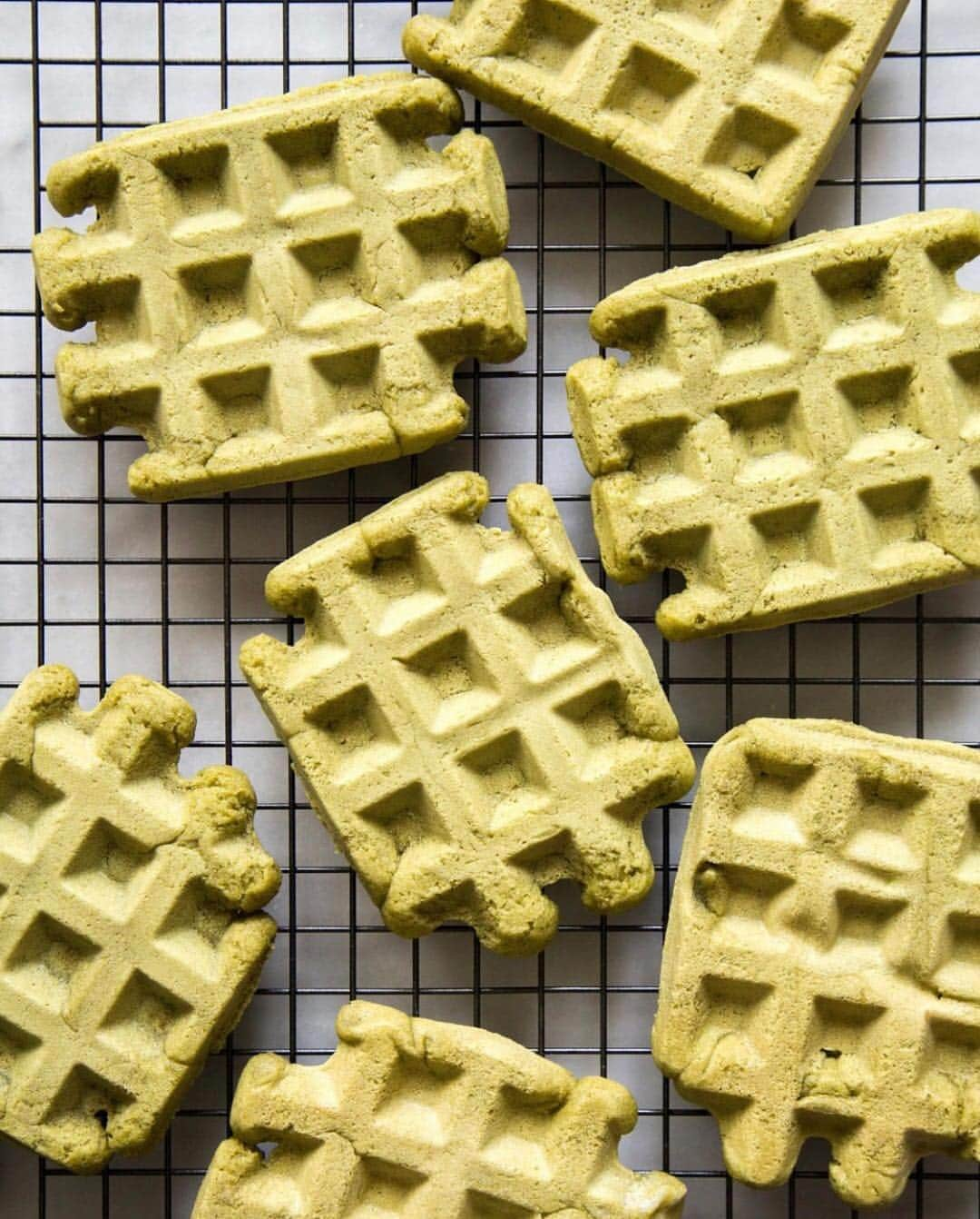 Whole Foods Marketさんのインスタグラム写真 - (Whole Foods MarketInstagram)「2 things to say! 1) Waffles don’t get enough attention. They deserve more love than pancakes (yeah, we said it). 2) We’ll be making these #matcha mochi waffles from @littleepicurean this weekend. #Waffles #MakesMeWhole」4月13日 0時09分 - wholefoods