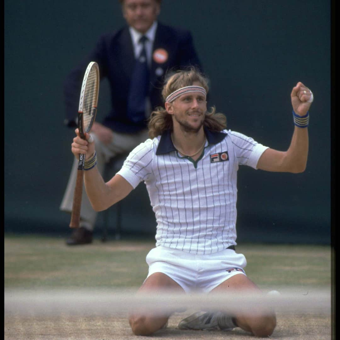 ATP World Tourさんのインスタグラム写真 - (ATP World TourInstagram)「Which legend did you cheer for? 🤔 . . #Wimbledon #ATPTour #McEnroe #Borg #legends #rivals #tennis #instasport」4月13日 0時26分 - atptour