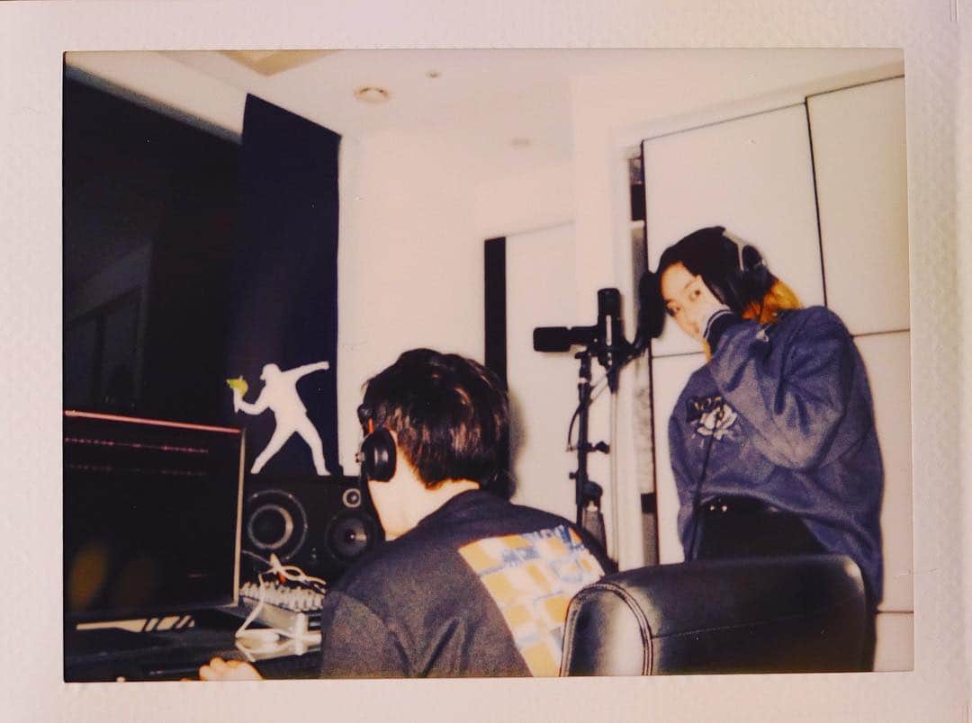 thequiettのインスタグラム：「영지 우승 축하한다!! 🎊🎉🎉 코쿤 고생 많았어!! 👍👍👍 응원해주셔서 감사합니다!! 🙏🙏🙏 @code_kunst @youngji_02 @pluma_from_frank @g_ist1 @wvsyk」