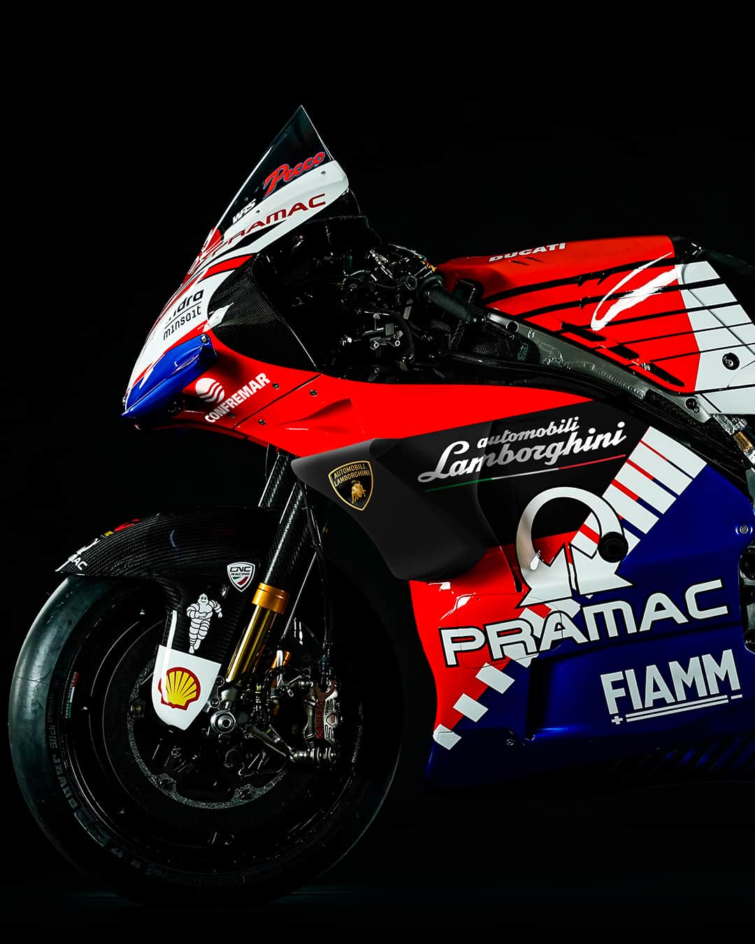 ランボルギーニのインスタグラム：「The @MotoGP’s Grand Prix of the Americas is getting closer: we are ready to support @PramacRacing as their title sponsor. Follow the qualifying and the race with us and @DucatiMotor! #Lamborghini #AmericasGP #MotoGP」