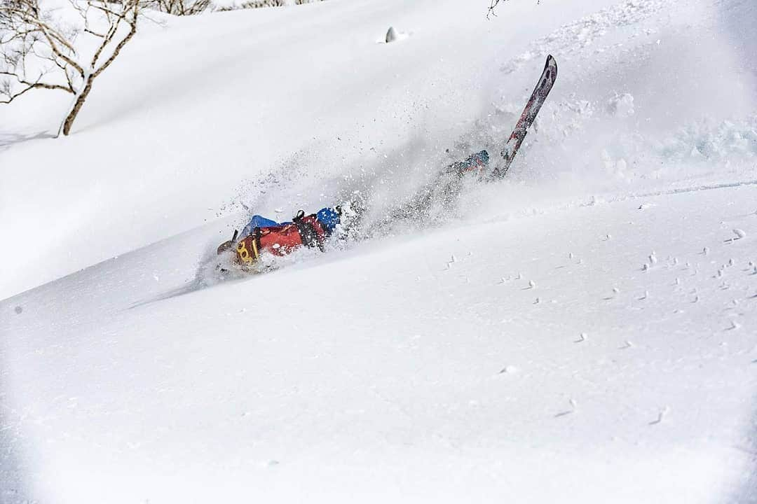 渡部善斗さんのインスタグラム写真 - (渡部善斗Instagram)「@hakubavalley 👌 #hakubavalley #japan #ski #backcountryskiing #springskiing 📷:@hiroyanakata_ski」4月13日 7時13分 - wtbyst