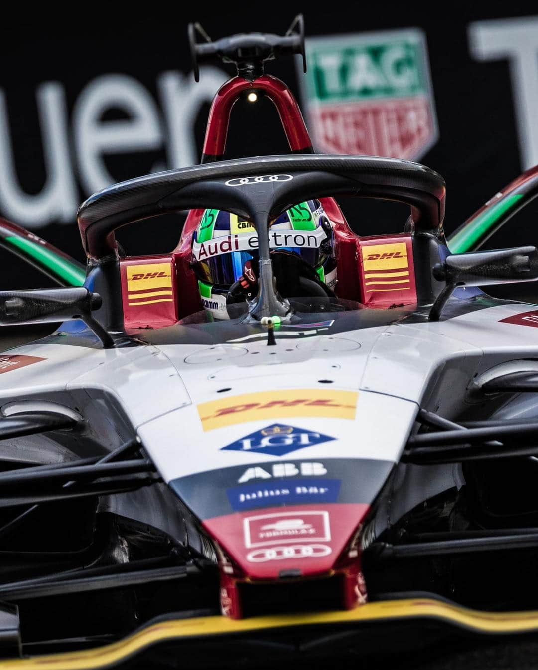 ルーカス・ディ・グラッシさんのインスタグラム写真 - (ルーカス・ディ・グラッシInstagram)「Shakedown done ✅ Super race track! Most technical of the season #Rome #ePrix | Nice to meet the legend @chrishoy1 who managed to drive the Formula E car for few laps | tomorrow we #RACE 🇮🇹」4月13日 2時08分 - lucasdigrassi