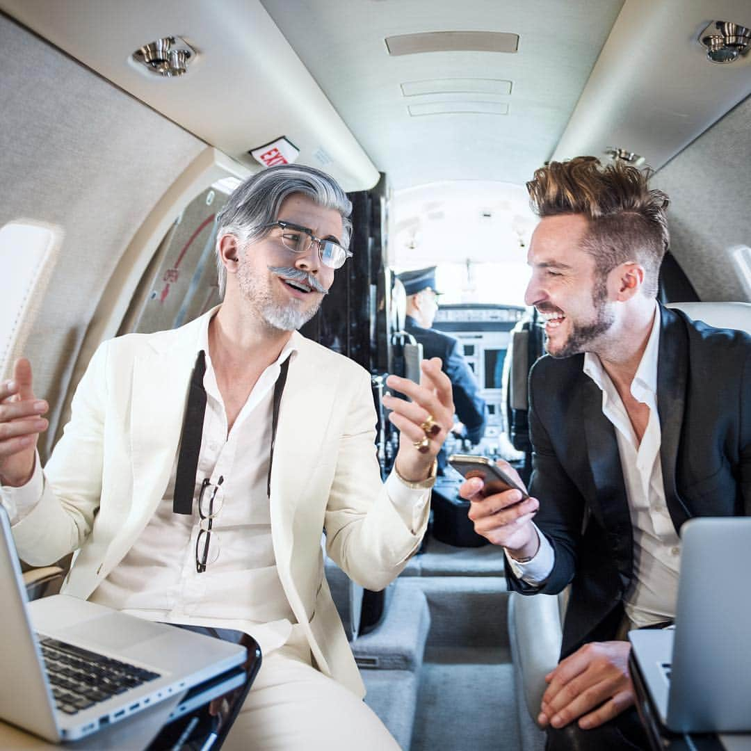 ケンタッキーフライドチキンさんのインスタグラム写真 - (ケンタッキーフライドチキンInstagram)「#ad On the eagle aka the big chicken aka my private jet. Just finished my taxes... And got a refund! Thanks to @turbotax 🙌 Tax day is coming up, so you better get on yours too. I used TurboTax Live  and so should you. Real CPAs and EAs help you with your taxes from basically anywhere. From the comfort of your couch or if you’re waiting for a private jet. Lol. They’ve got tax experts ready to answer all your tax questions. That got me and my media guy Brian thinking that we should do an AMA ‘cause I’ve got all this time on my hands now thanks to TurboTax Live. My AMA will kinda be like how TurboTax Live answered my questions about my taxes. But I can’t help you with taxes. I can just answer important questions about chicken and life. Being willing to take good advice from experts is part of the #secretrecipeforsuccess.  #adultingwins #taxday #heresyourchance #ama #secretrecipeforsuccess #turbotax #taxes #friedchicken #friedchickentattoo #advice #success #entrepreneur #behindthecurtain #keys #jetlife #thebigchicken #respect #inspiration #positive #positivethoughts #artistatwork #brian #guru  #worktravel #workfromanywhere #influencerlife」4月13日 2時13分 - kfc