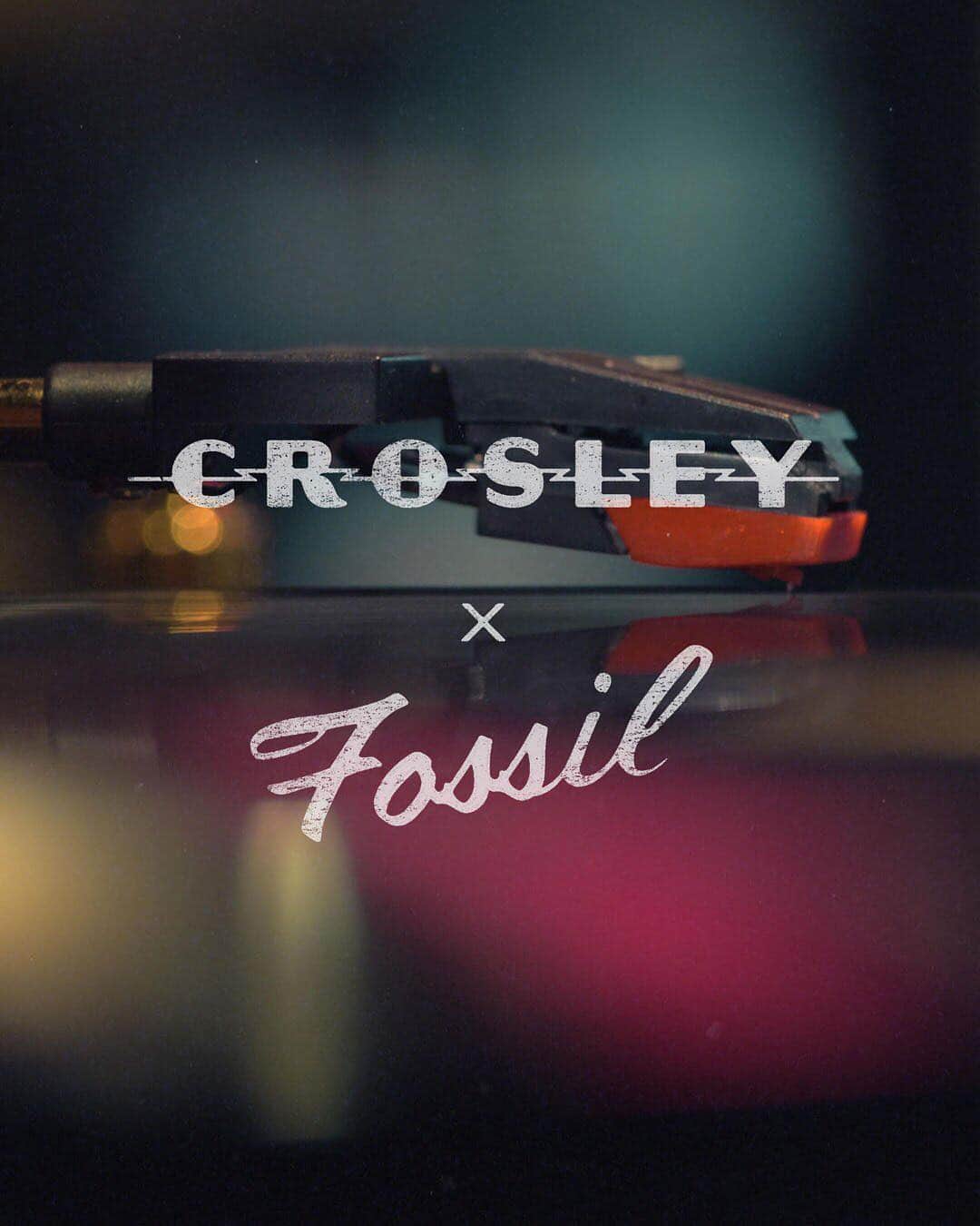 fossilさんのインスタグラム写真 - (fossilInstagram)「We're amping up the creativity with our #CrosleyxFossil collab. Shop the #LimitedEdition watch through our link in bio!」4月13日 2時25分 - fossil