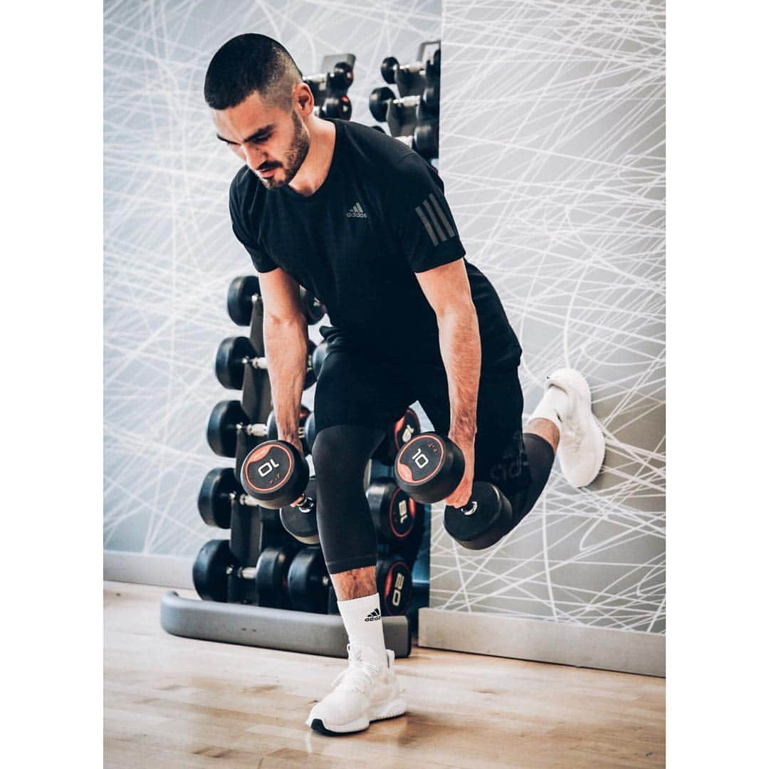 イルカイ・ギュンドアンさんのインスタグラム写真 - (イルカイ・ギュンドアンInstagram)「Always keep your mind on the goals 🎱🏋️🏽‍♂️ #work #gym #fitness #daretocreate」4月13日 2時58分 - ilkayguendogan