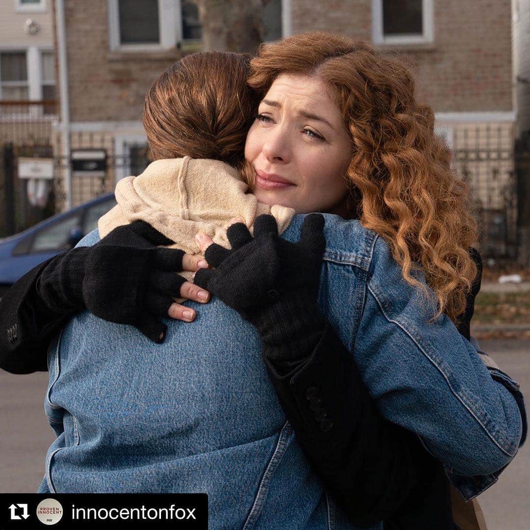 レイチェル・レフィブレのインスタグラム：「How do you begin to rebuild your life after prison? What happens to the innocent who never get to find out?  We do our best to explore these questions tonight at 9pm on FOX but whether you watch our show or not, please be asking the questions.」