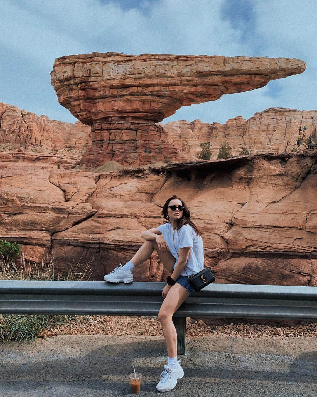 フランチェスカのインスタグラム：「🚗」