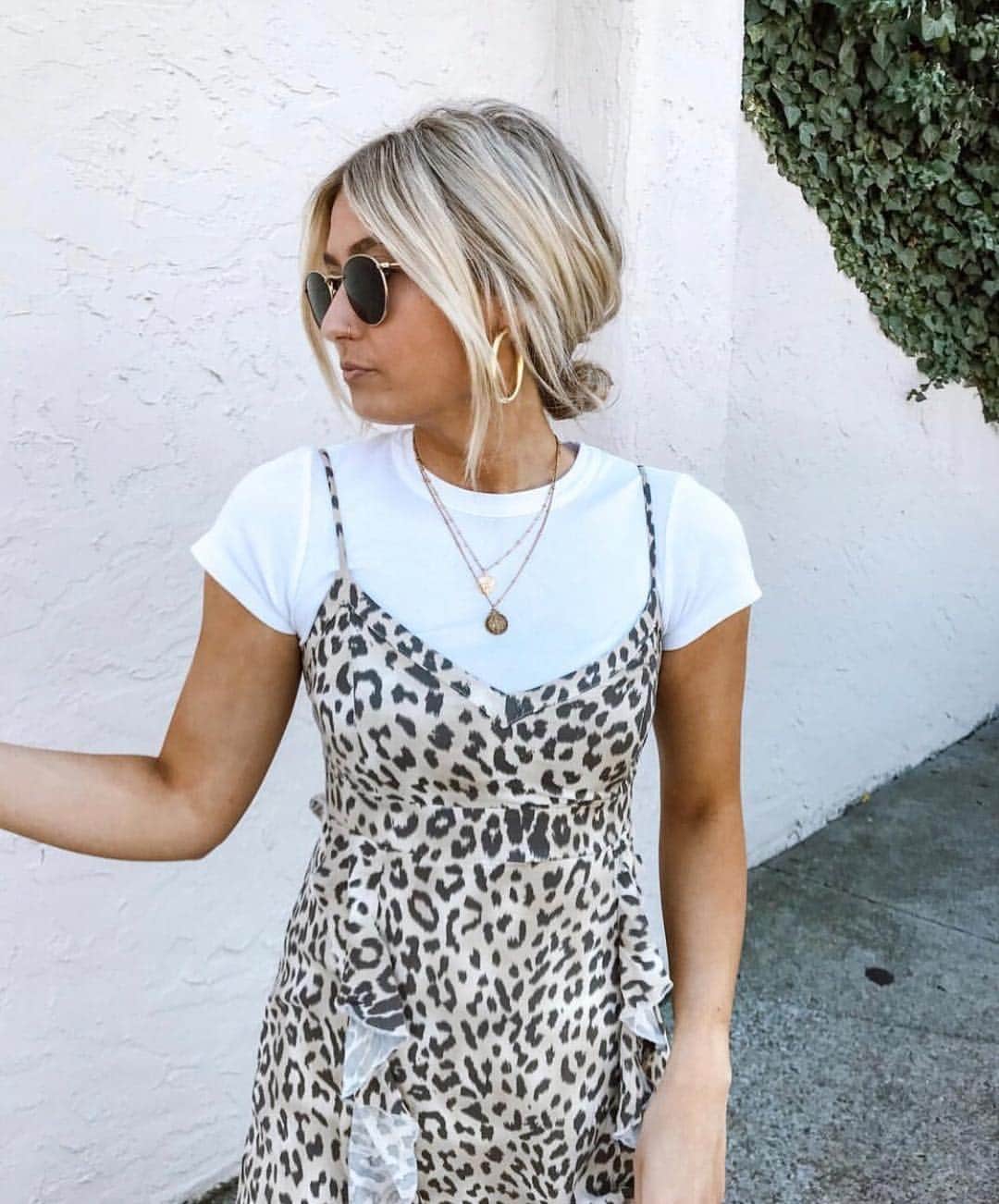 チェイサーのインスタグラム：「still loving leopard print🐾 what is your favorite animal print? @caseymachia #chaserbrand」