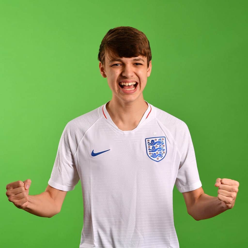 FIFAワールドカップさんのインスタグラム写真 - (FIFAワールドカップInstagram)「Forty players, 20 countries, one prize - the first edition of the eagerly awaited #FIFAeNationsCup gets underway on Saturday as eFootball stars gear up to represent their country in an official capacity on the global stage 🎮⚽️🏆 #FIFAeNationsCup #eSports #eFootball」4月13日 3時43分 - fifaworldcup