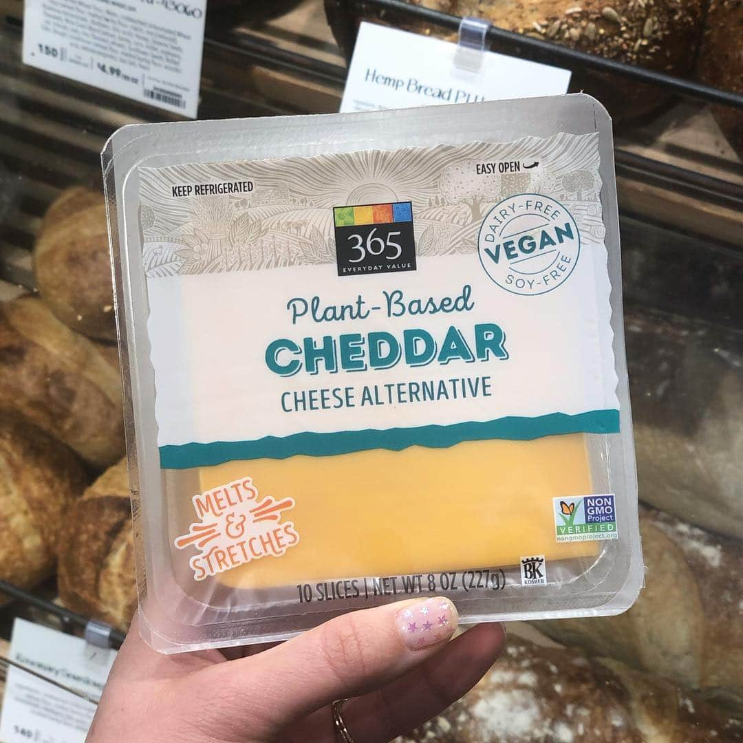 Whole Foods Marketさんのインスタグラム写真 - (Whole Foods MarketInstagram)「We’ve got the 🔑 to the perfect grilled cheese, just in time for #NationalGrilledCheeseDay. #plantbased #makesmewhole」4月13日 4時02分 - wholefoods