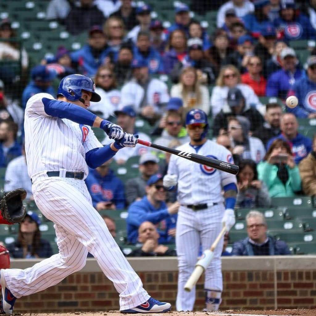 シカゴ・カブスさんのインスタグラム写真 - (シカゴ・カブスInstagram)「@arizz_44 came here to crush. #TeamRizzo #EverybodyIn」4月13日 3時56分 - cubs