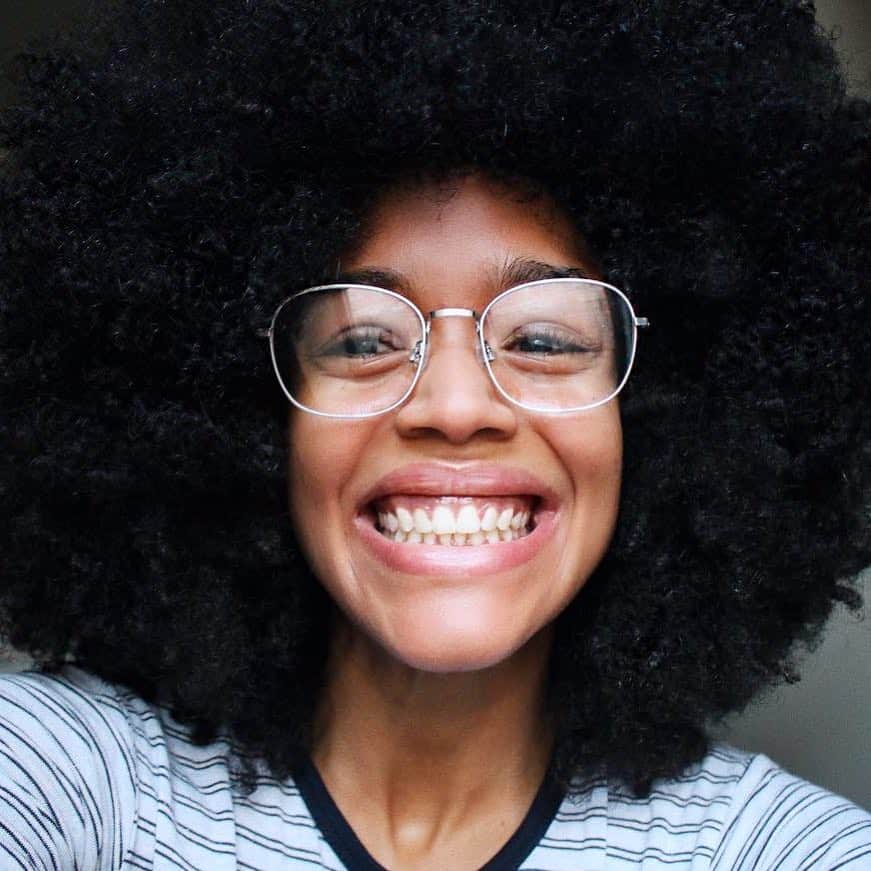 のインスタグラム：「That Friday feeling 😬 (Catch @loveaprilkae and more of our adorable customers in this week's Frame Crush Friday Story!)」