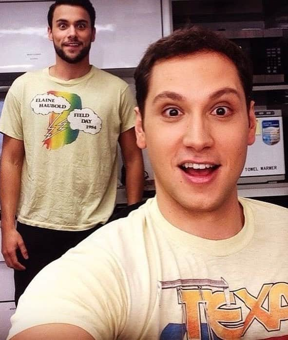 ジャック・ファライーさんのインスタグラム写真 - (ジャック・ファライーInstagram)「Happy Birthday to my brother @mattmcgorry - getting to know you over the past 5 years has truly been a pleasure. Watching your growth and constant self improvement has challenged me to try to be a better man and ally. I value your patience and support in that work and look forward to continuing it as our friendship blossoms more and more every day. I love you and I am grateful to have you in my life. I hope you eat lots of cake today, you inspiring and handsome devil.」4月13日 4時31分 - jackfalahee