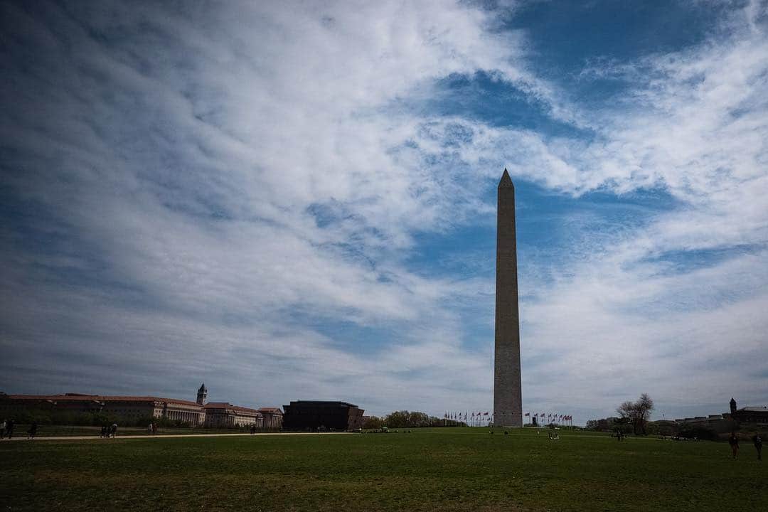 ミスラ・ジン さんのインスタグラム写真 - (ミスラ・ジン Instagram)「워싱턴 둘러보기 #washingtondc #washingtonmonument #lincolnmemorial」4月13日 4時41分 - realmithrajin