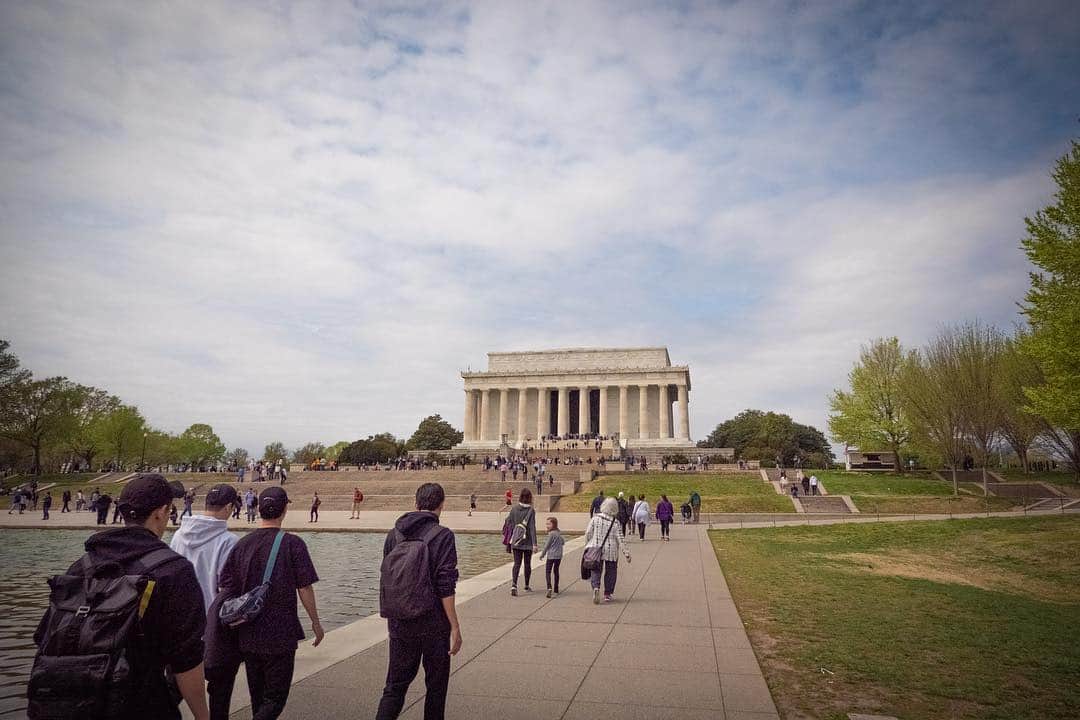 ミスラ・ジン さんのインスタグラム写真 - (ミスラ・ジン Instagram)「워싱턴 둘러보기 #washingtondc #washingtonmonument #lincolnmemorial」4月13日 4時41分 - realmithrajin