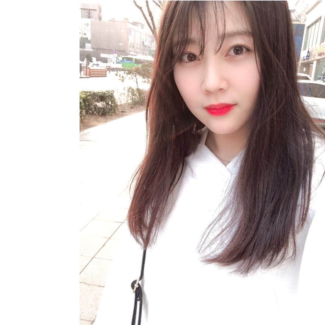 谷中唯彩さんのインスタグラム写真 - (谷中唯彩Instagram)「寒かったり暑かったり、風邪ひかないように気をつけてね❤️ . 감기 걸리지마요 ~~~ . #yuisa #picoftheday #selfie #셀카 #自撮り #me #japanesegirl #girl #japan #tokyo #makeup #メイク #메이크업#97line #98 #21 #얼짱 #한국 #얼스타그램 #3ce #カラコン」4月13日 16時20分 - yuisa_erg