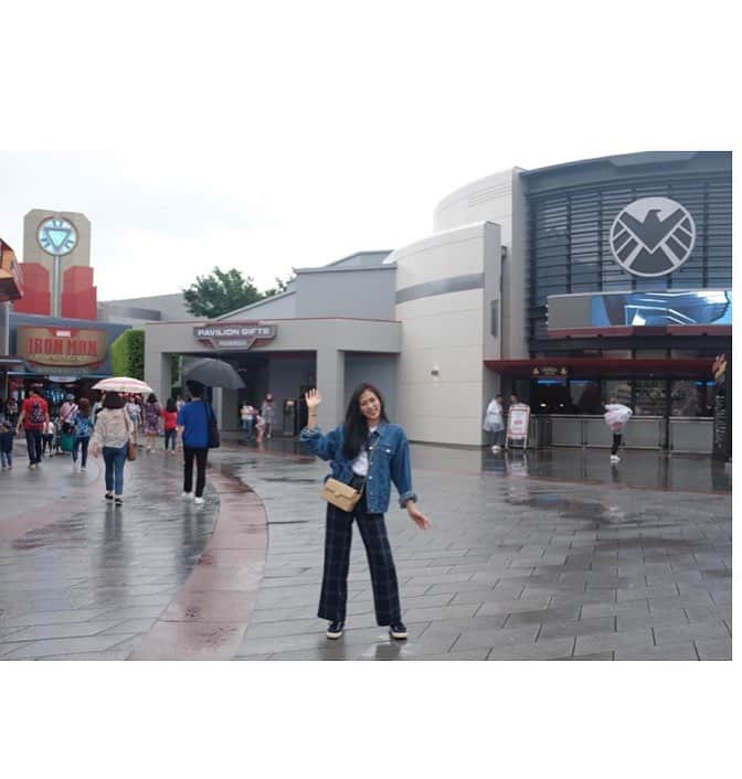 Alex Gonzagaさんのインスタグラム写真 - (Alex GonzagaInstagram)「Enjoying Marvel Experience here in Hongkong Disneyland!! Nameet and greet ko si Iron Man at i think crush nya ko, Lakas ng feeling ko! Watch out for my vlog soon! #HKDisneyLand #AntmanandtheWaspNanoBattle #AsiaMarvelHub #IronManExperience」4月13日 14時55分 - cathygonzaga