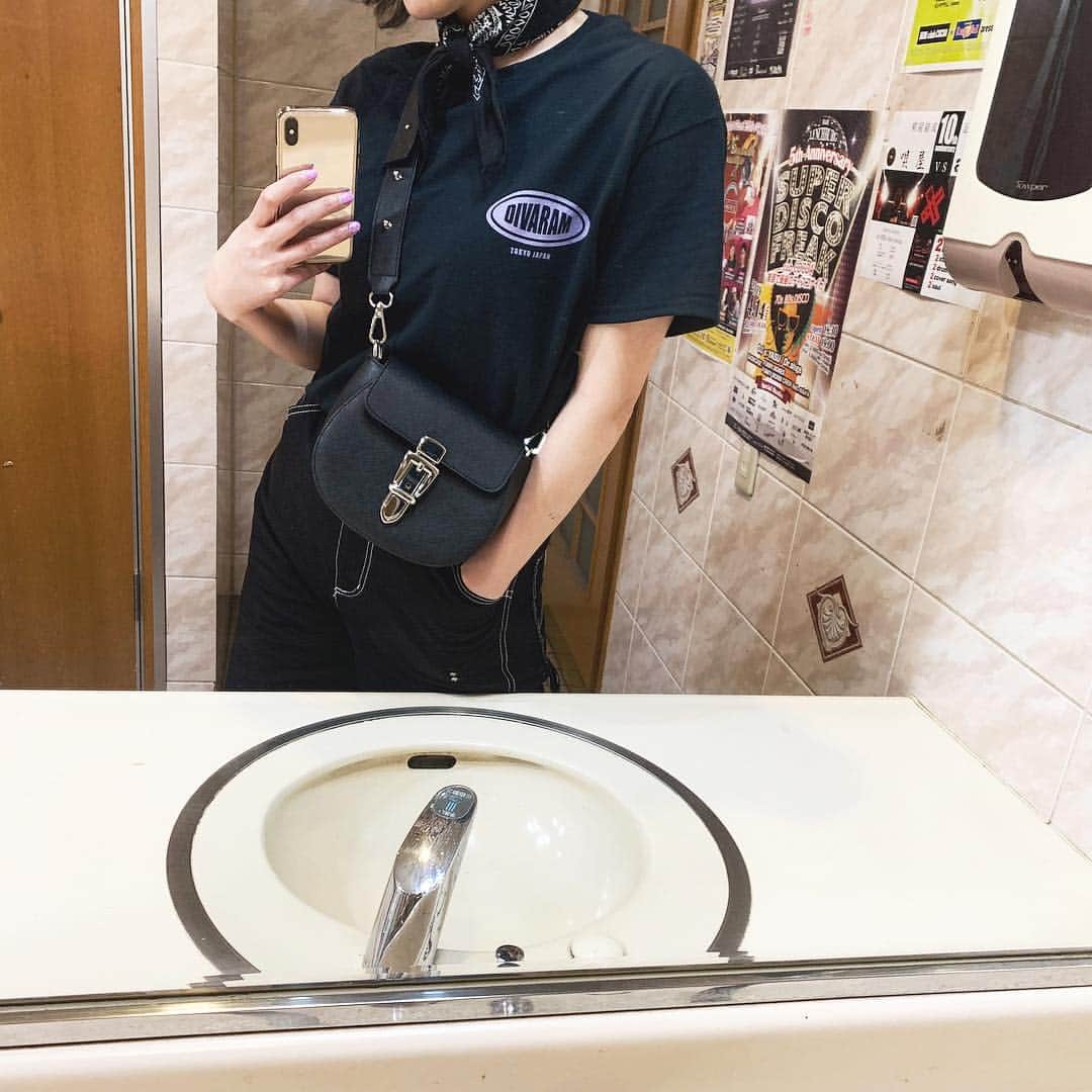 畑中奈緒美さんのインスタグラム写真 - (畑中奈緒美Instagram)「・ @divaandram 🌎 ・ Coming🔜🔜🔜🔜🔜🔜 ・ #DIVAandRAM #fashion #tokyo #newitem #tshirt #tee  #unisex #ディーヴァアンドラム」4月13日 15時01分 - hatanaka_naomi